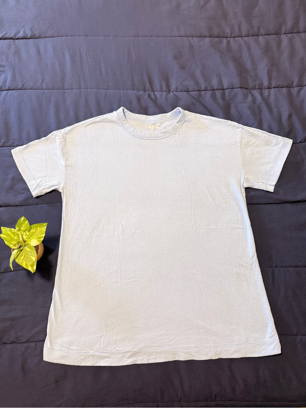 Old Navy Men's Short Sleeve Crew Tee in Light Gray